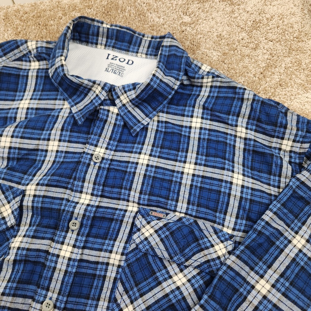 Izod Saltwater Men's Shirt Size XL Blue Plaid Lightweight Flannel Relaxed Fit